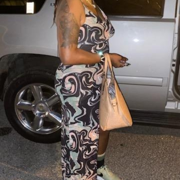 'All there' dress - Picture 3 of 3